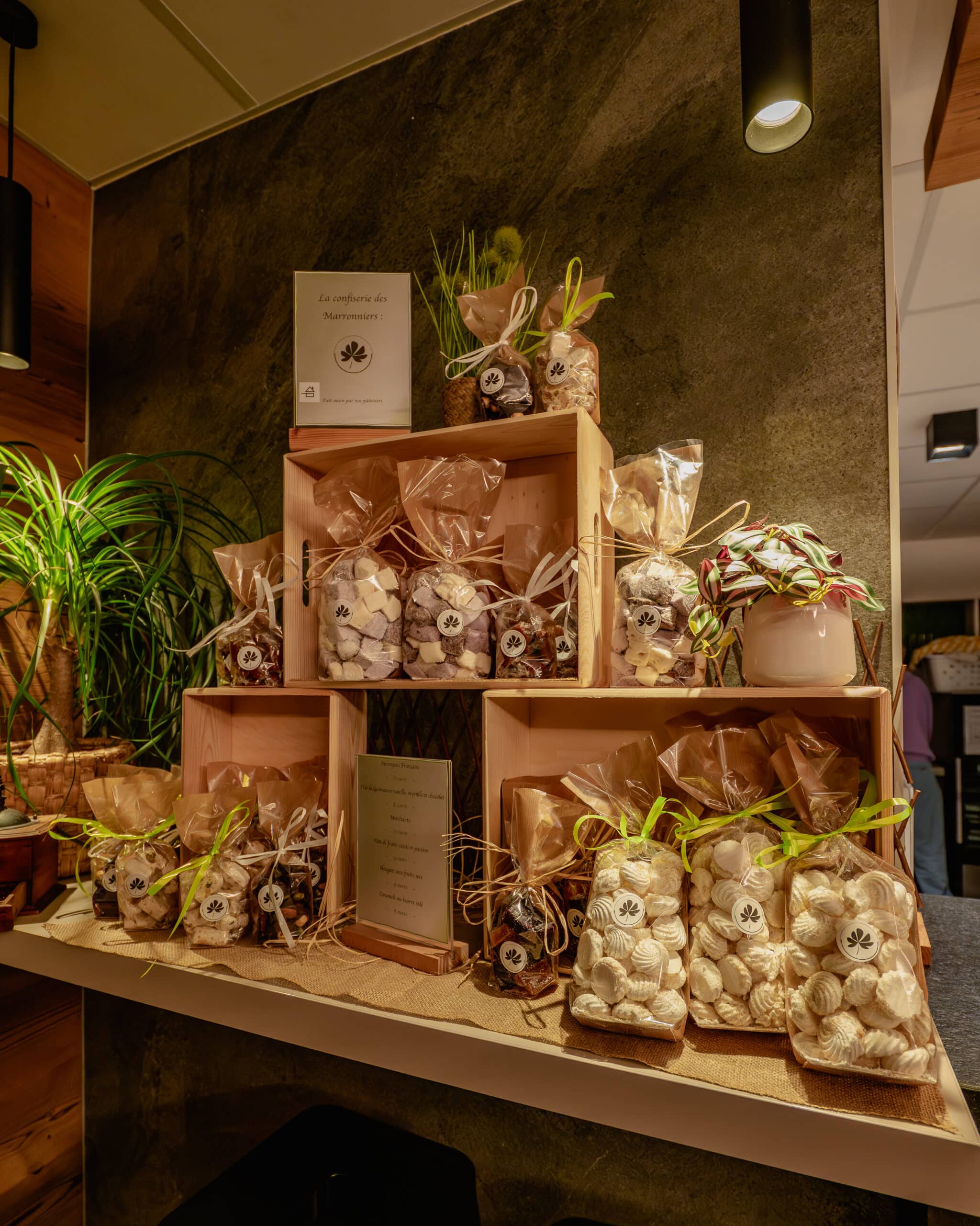 Confiseries faites maisons en vente à l'emporter